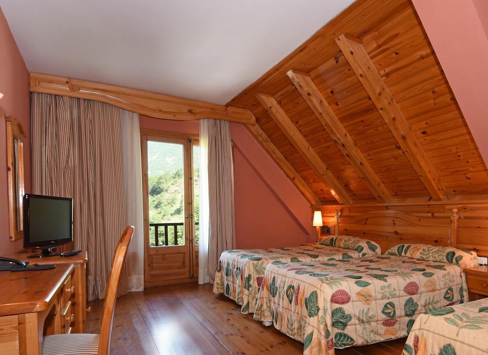 Rvhotels Orri Tredós Esterno foto