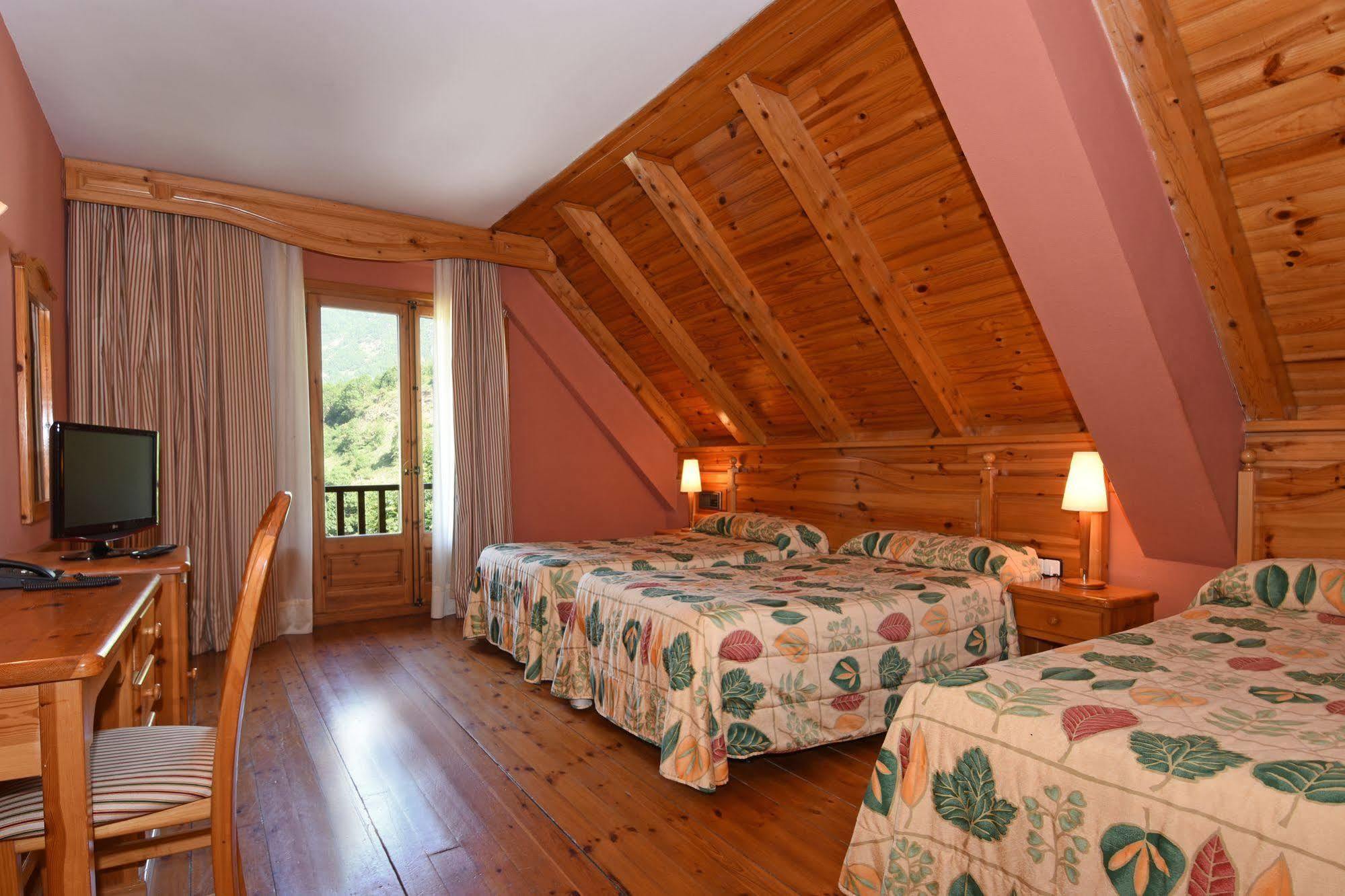 Rvhotels Orri Tredós Esterno foto